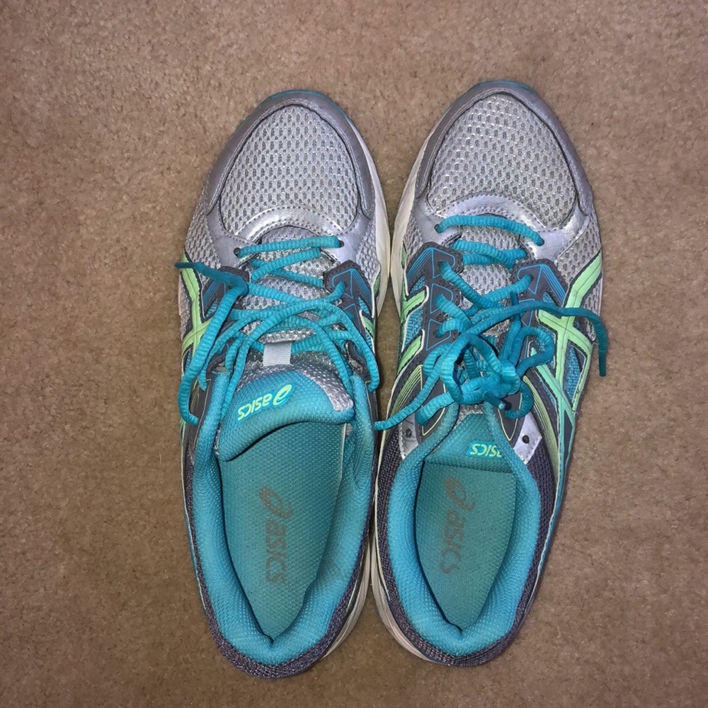 Asics running shoes sz 9